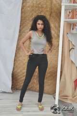 Soumya Sukumar at Pora Pove Movie Success Meet